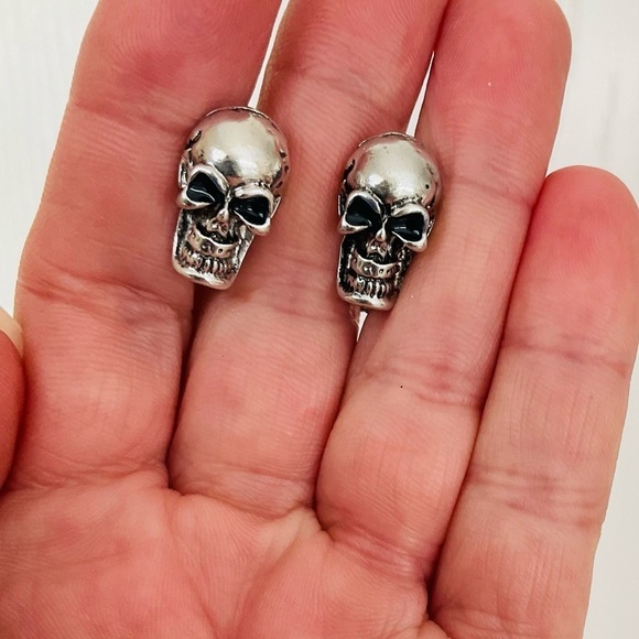 Unisex Trendy Gothic Silver Tone Skull Ear Studs With Blue Eyes - Picture 7 of 8